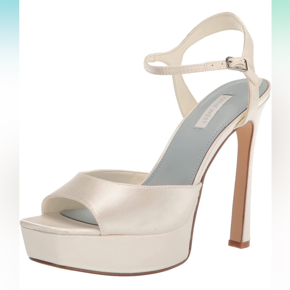 Nine West legacy heels ivory